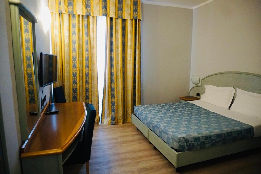 Rosate Hotel Europa Milano מראה חיצוני תמונה
